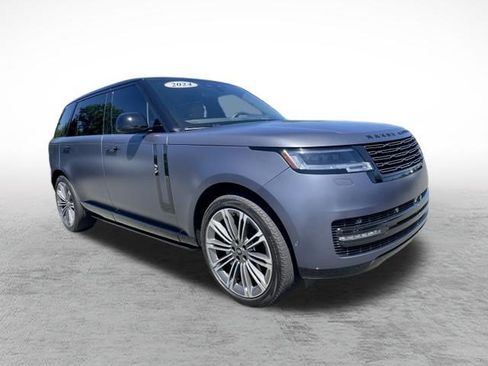 Used 2024 Land Rover Range Rover Long Wheelbase SE AWD/4WD image 3