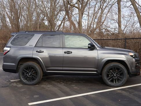 Used 2019 Toyota 4Runner Limited image 9