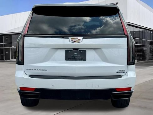 Certified 2023 Cadillac Escalade Sport Platinum AWD/4WD image 13