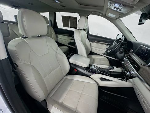 Used 2022 Kia Telluride EX w/ EX Premium Package FWD image 30