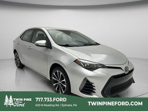 Used 2019 Toyota Corolla SE FWD image 1