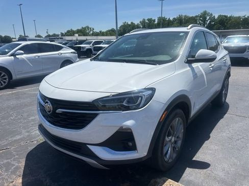 Used 2022 Buick Encore GX Essence w/ Experience Buick Package FWD image 4