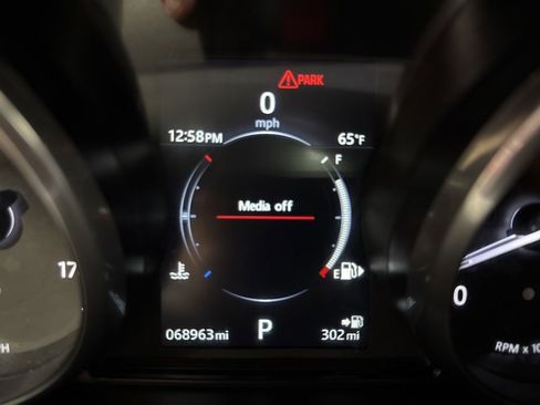 Used 2017 Land Rover Range Rover Sport HSE AWD/4WD image 15