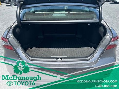 Certified 2022 Toyota Camry XLE w/ Cold Weather Package FWD image 6