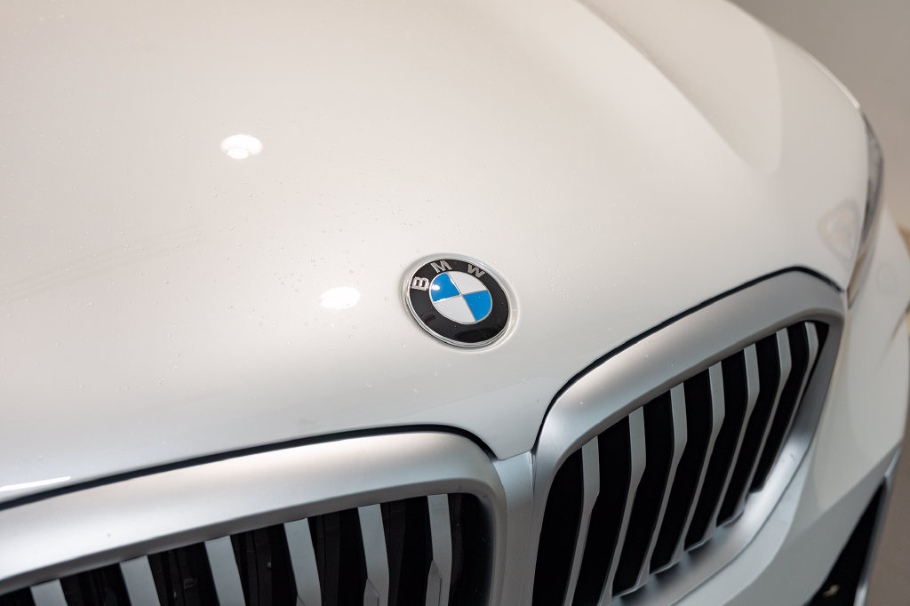 Used 2026 BMW X5 xDrive40i w/ Premium Package AWD/4WD image 16