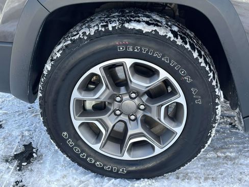 Used 2021 Jeep Cherokee Trailhawk w/ Trailer Tow Group image 9