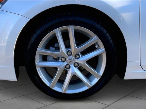 Used 2016 Lexus CT 200h image 10