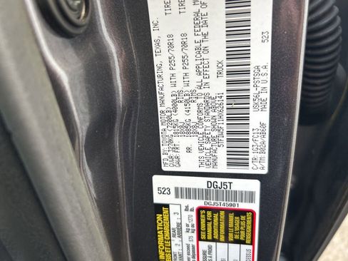 Used 2017 Toyota Tundra SR5 image 41