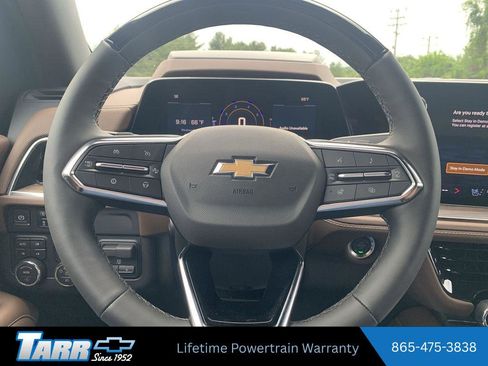 New 2026 Chevrolet Suburban High Country AWD/4WD image 11