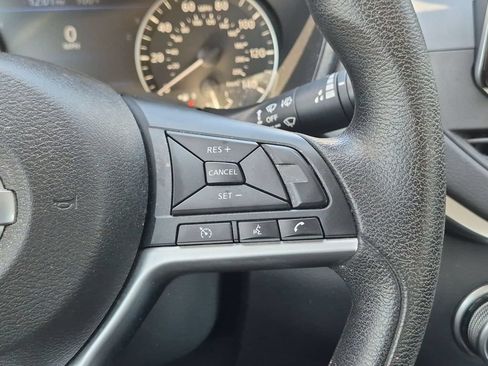 Certified 2022 Nissan Altima 2.5 SV FWD image 19