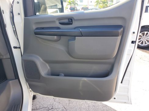 Used 2016 Nissan NV 2500 SL w/ Technology Package image 37