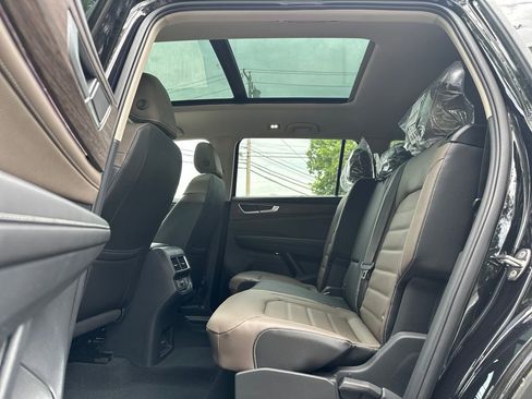 New 2026 Volkswagen Atlas SEL AWD/4WD image 17