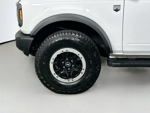 Used 2023 Ford Bronco Big Bend w/ Sasquatch Package AWD/4WD image 36