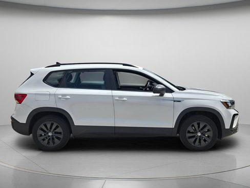 Certified 2023 Volkswagen Taos S FWD image 7