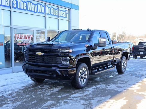 New 2026 Chevrolet Silverado 2500 Custom w/ Custom Convenience Package image 6