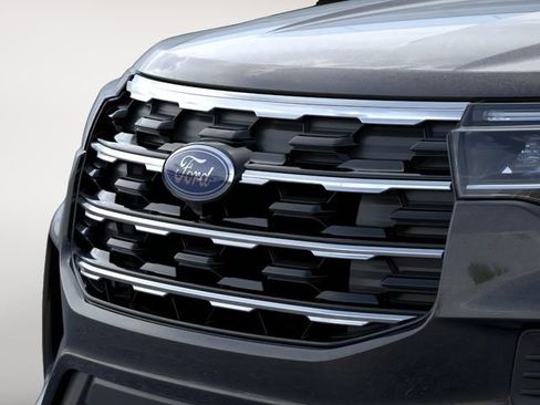 Used 2026 Ford Explorer Active AWD/4WD image 17