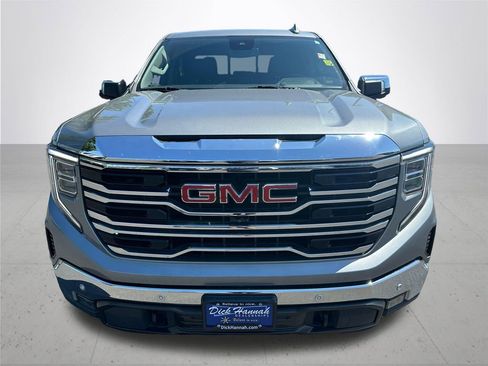 Used 2023 GMC Sierra 1500 SLT w/ SLT Premium Plus Package AWD/4WD image 3