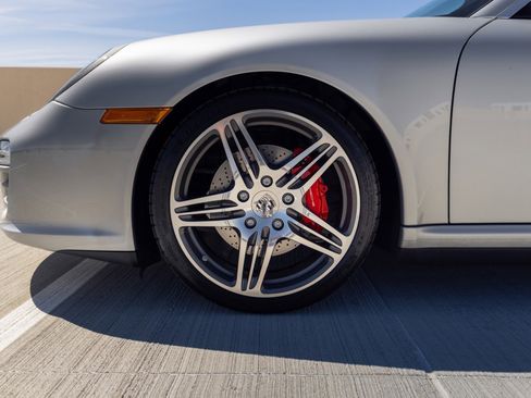 Used 2010 Porsche 911 Targa 4S image 14