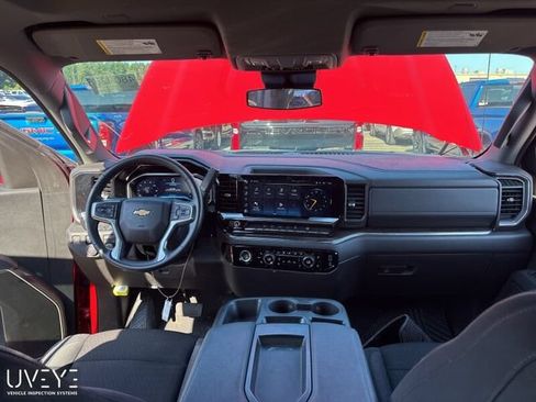 Used 2023 Chevrolet Silverado 1500 LT AWD/4WD image 7