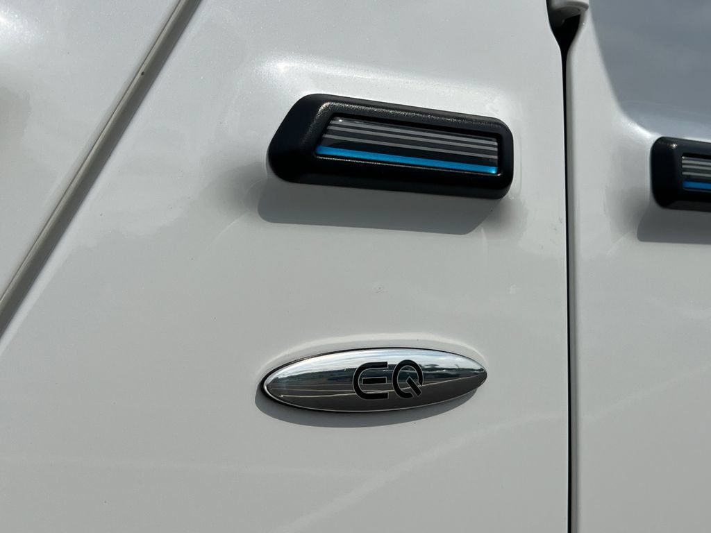 Used 2025 Mercedes-Benz G 580 w/ EQ Technology image 32