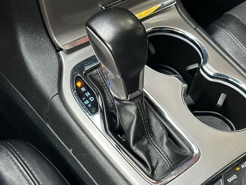 Used 2022 Jeep Grand Cherokee Laredo X image 28