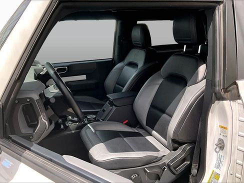 Used 2023 Ford Bronco Big Bend AWD/4WD image 8