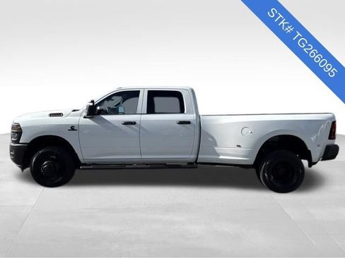 New 2026 RAM 3500 Tradesman AWD/4WD image 4