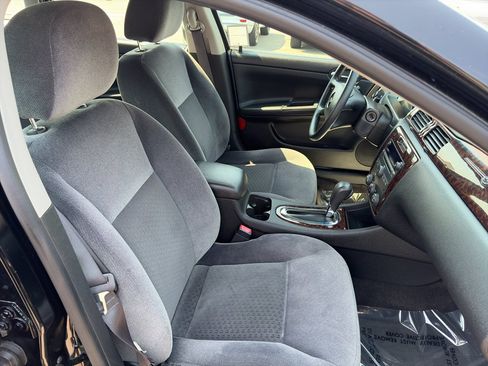 Used 2016 Chevrolet Impala Limited LS FWD image 18