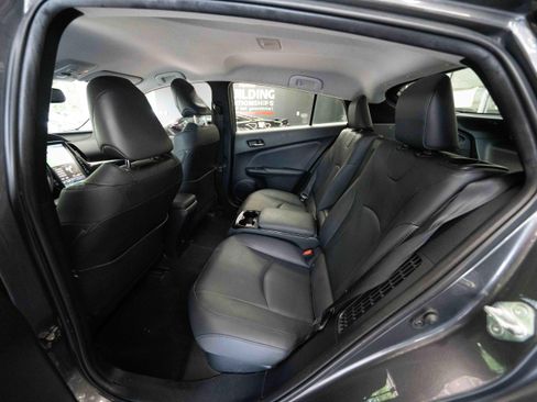 Used 2018 Toyota Prius Prime Advanced FWD image 23