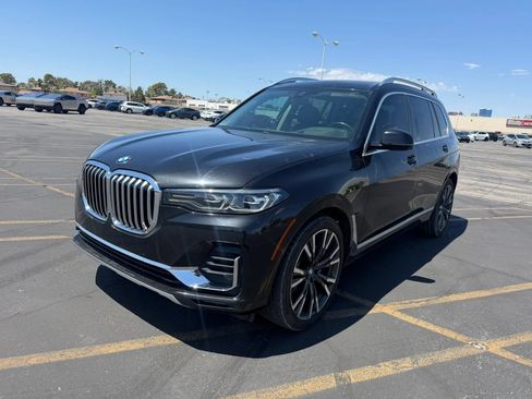 Used 2020 BMW X7 xDrive40i w/ Premium Package AWD/4WD image 2