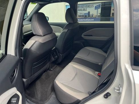 Used 2026 Subaru Forester Premium w/ Base/Premium Plus Package AWD/4WD image 25