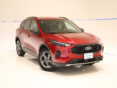Used 2025 Ford Escape ST-Line AWD/4WD image 3