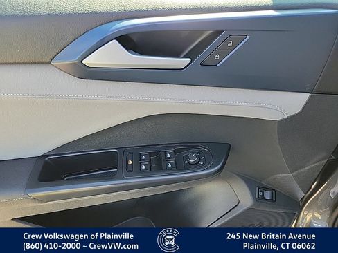 Certified 2024 Volkswagen Taos SE AWD/4WD image 38