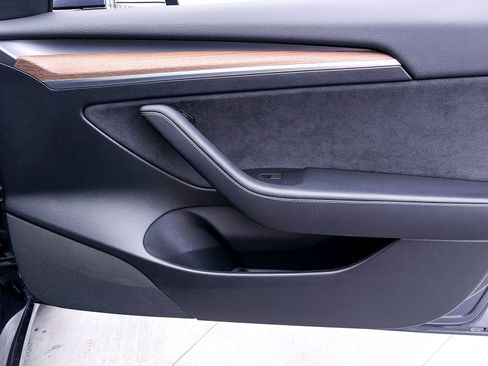 Used 2023 Tesla Model 3 Standard Range RWD image 30