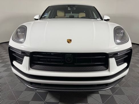 New 2025 Porsche Macan image 10