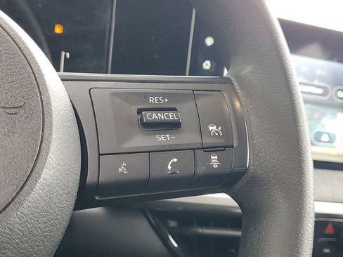 Used 2025 Nissan Kicks SV FWD image 22