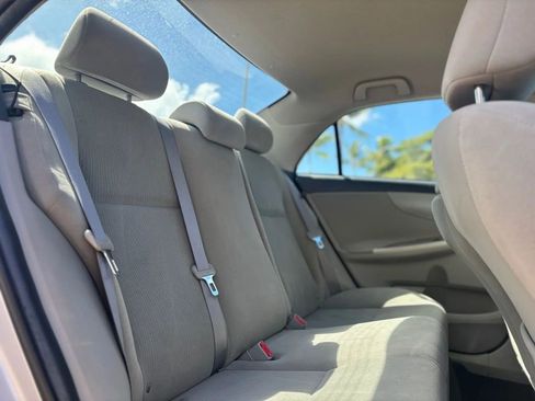 Used 2012 Toyota Corolla LE image 12