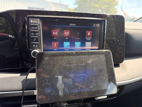 Used 2025 Nissan Kicks S AWD/4WD image 32
