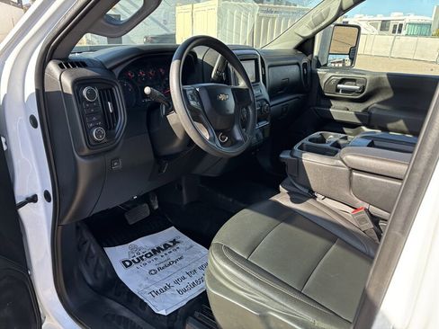 Used 2024 Chevrolet Silverado 3500 W/T image 9