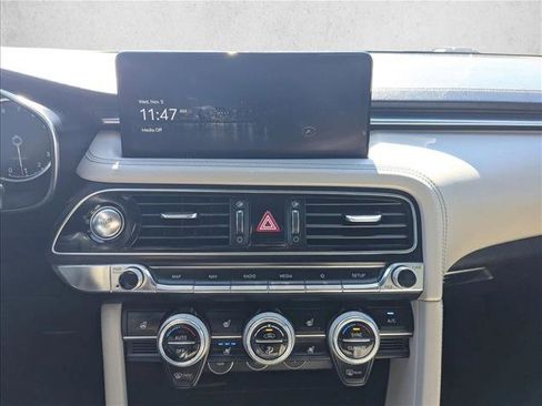 Used 2022 Genesis G70 3.3T w/ Sport Prestige Package image 12