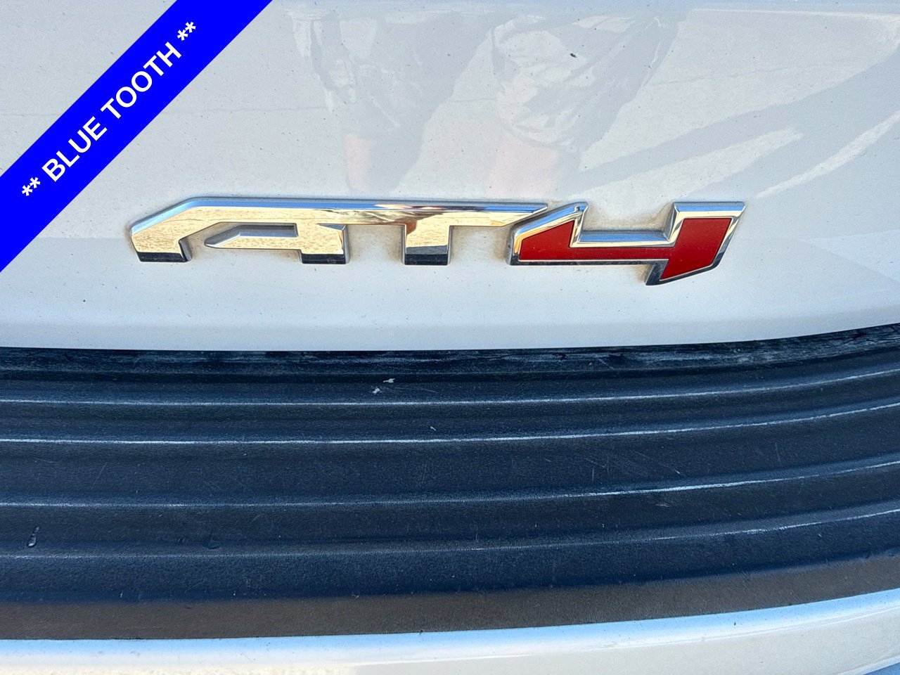 Used 2022 GMC Yukon XL AT4 w/ Max Trailering Package AWD/4WD image 10