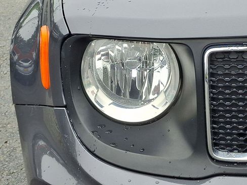 Certified 2021 Jeep Renegade Sport w/ Sport Appearance Group image 9