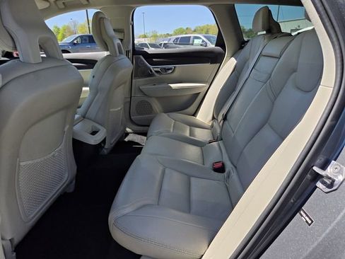 Used 2017 Volvo V90 T6 Cross Country AWD/4WD image 12