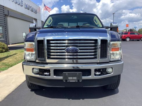Used 2010 Ford F250 Lariat AWD/4WD image 3