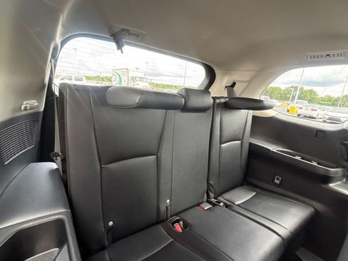 Used 2025 Toyota Grand Highlander FWD image 31