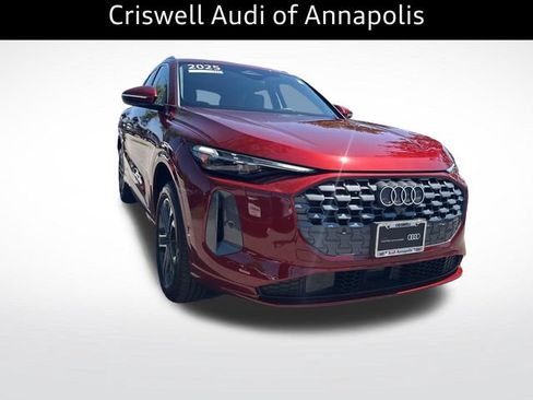 Certified 2025 Audi Q5 Premium w/ Premium Plus AWD/4WD image 9