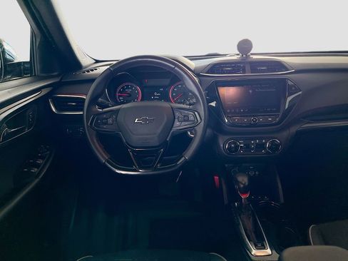 Used 2021 Chevrolet TrailBlazer RS w/ Technology Package FWD image 23