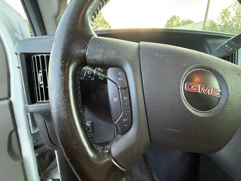 Used 2021 GMC Savana 2500 w/ Driver Convenience Package RWD image 18