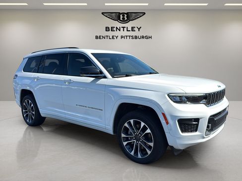 Used 2021 Jeep Grand Cherokee L Overland w/ Luxury Tech Group IV AWD/4WD image 3