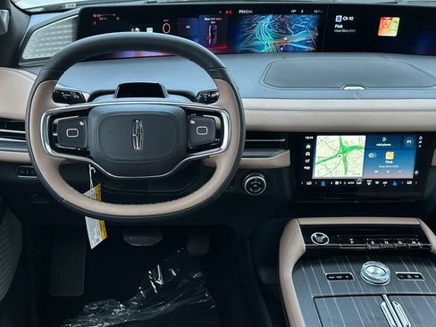 New 2026 Lincoln Navigator Black Label AWD/4WD image 13